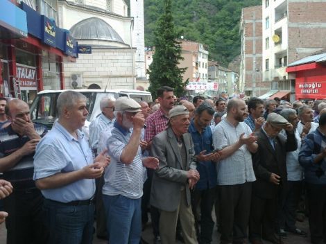 Ahmet Aydınlı Dualarla Toprağa Verildi 7