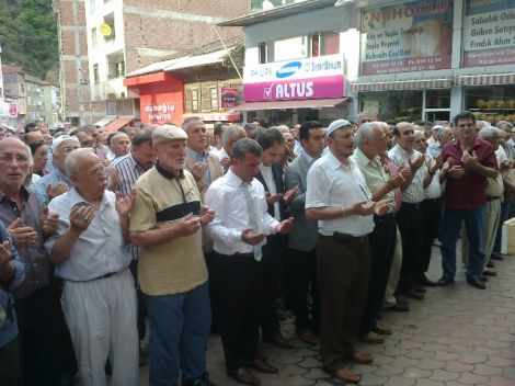 Ahmet Aydınlı Dualarla Toprağa Verildi 8