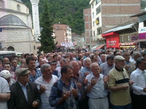Ahmet Aydınlı Dualarla Toprağa Verildi 9