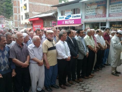 Ahmet Aydınlı Dualarla Toprağa Verildi 3