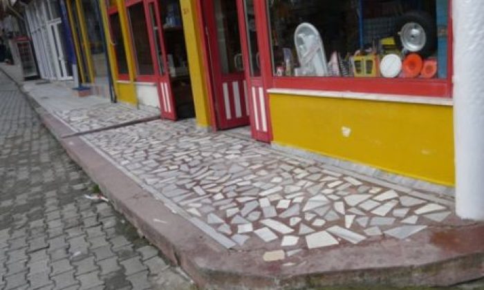 Kaldırımlar Yayaların