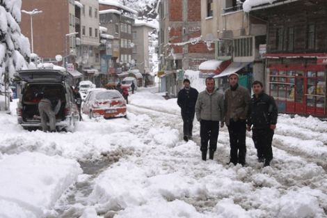 Köy Yolları Kapalı Elektrikler Kesik 4