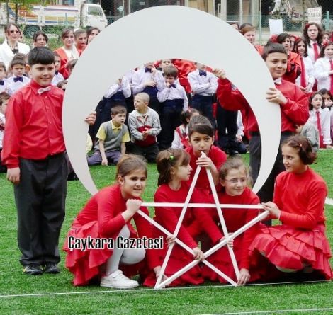 23 Nisan Coşkulu Kutlandı 4